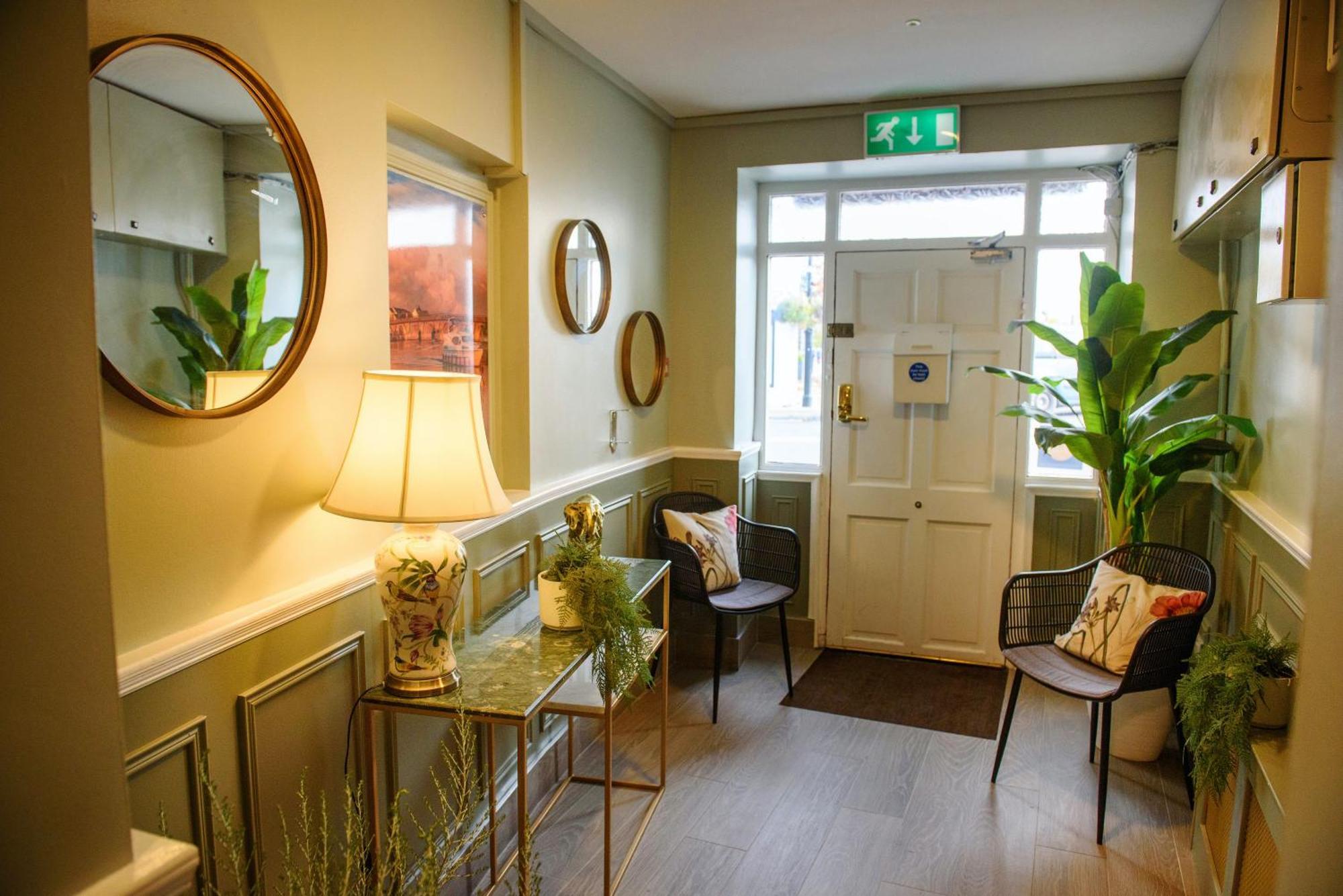 Shannon Bridge House Carrick on Shannon Exteriör bild
